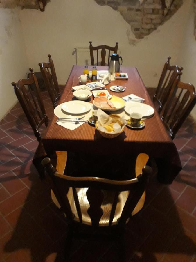 Bed and Breakfast Dwor Strzyzew Zelazowa Wola Esterno foto