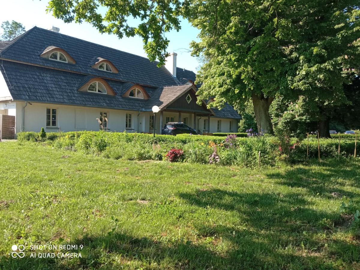 Bed and Breakfast Dwor Strzyzew Zelazowa Wola Esterno foto